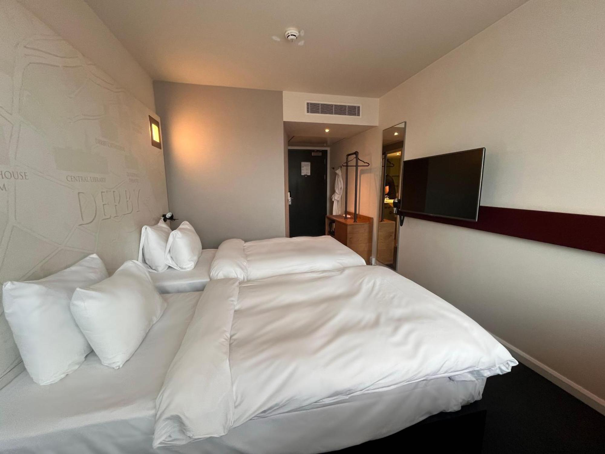 B&B Hotel Дерби Экстерьер фото
