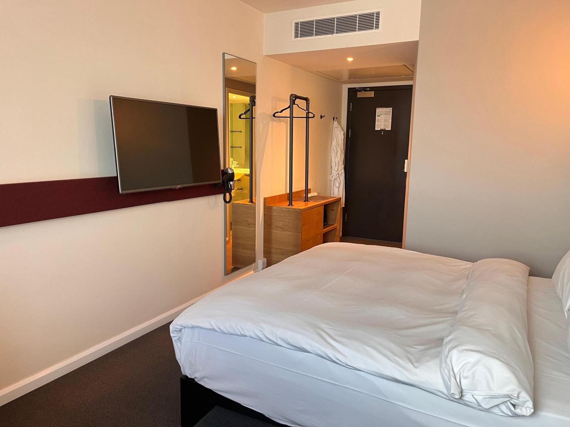 B&B Hotel Дерби Экстерьер фото