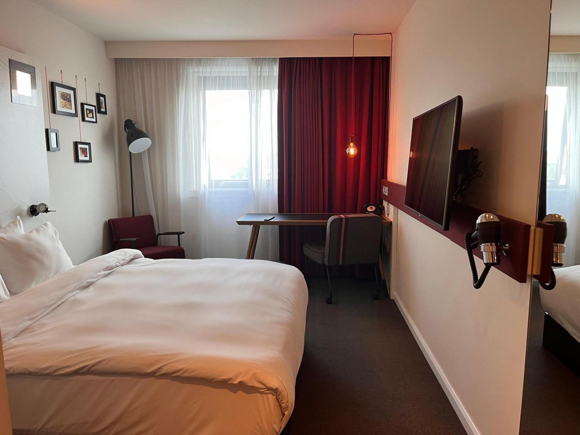 B&B Hotel Дерби Экстерьер фото