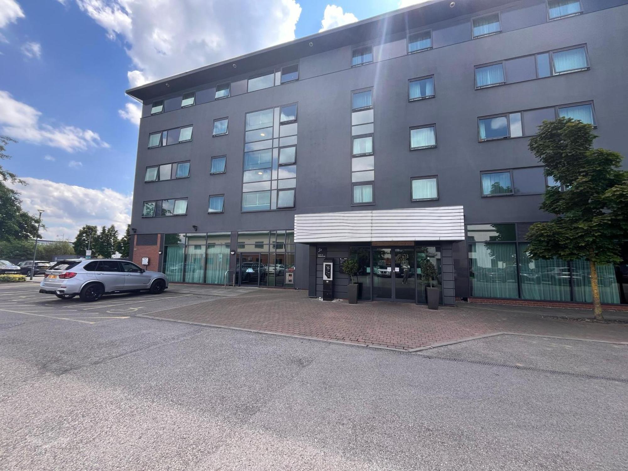 B&B Hotel Дерби Экстерьер фото